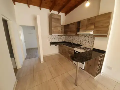 Departamento en Alquiler en Piñeyro, $ 550.000