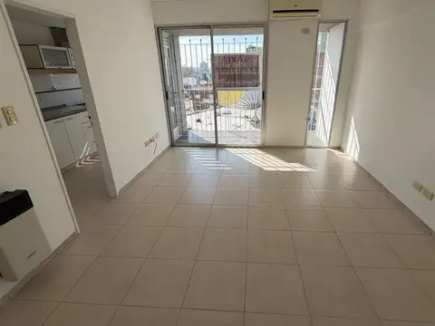 Departamento en Alquiler en Haedo, $ 1.050.000
