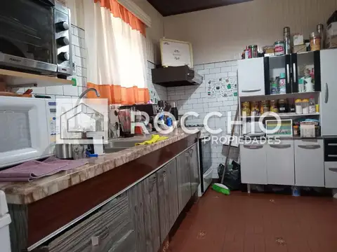 Casa en Venta con 4 cocheras