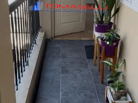 ALQUILER - DEPARTAMENTO 2 AMBIENTES CON COCHERA