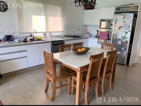 Casa en Venta en Santa Rita, USD 750.000