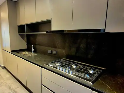 Departamento en Alquiler de 6 ambientes