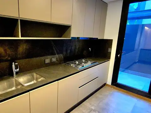 Departamento en Alquiler en Cerro De Las Rosas, USD 1.900