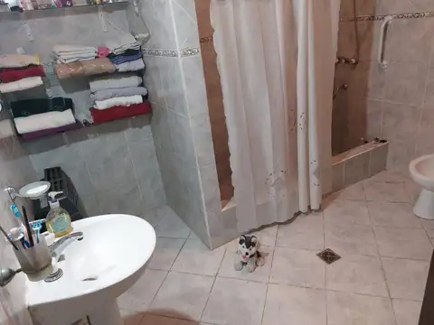 Casa en Venta en Valentin Alsina, USD 85.000