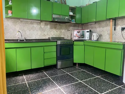 Castro Barros al 200