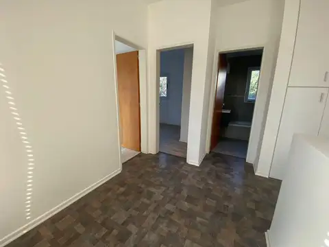 28 Nro. 588, Depto. 3, esq. 467 City Bell