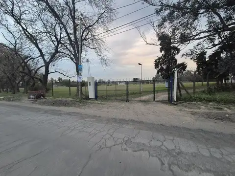Parcela sobre Panamericana a metros de Acceso a Country Tortugas, supermercado y centro comercial.