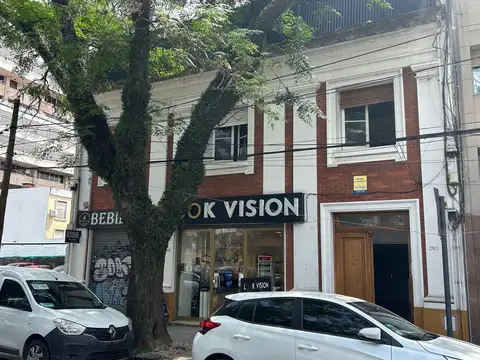 Alquier de oficina en pleno centro de San Isidro a media cuadra del mastil