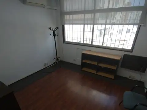 OFICINA EN ALQUILER – PLENO CENTRO DE ROSARIO