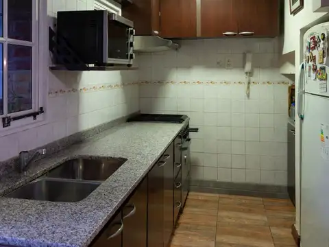 Depto Tipo Casa en Venta en Moron, USD 79.000