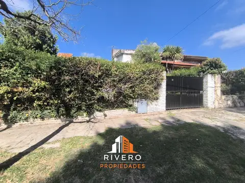 Venta Casa Monte Grande - Oportunidad - 3 Habitaciones - Piscina 100