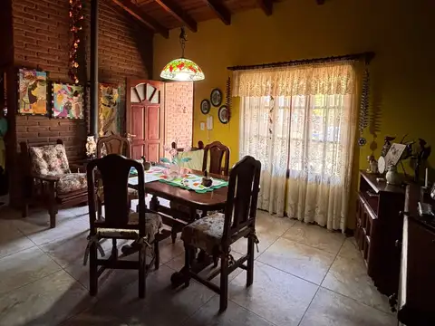 Casa 6 ambientes con 1 baño