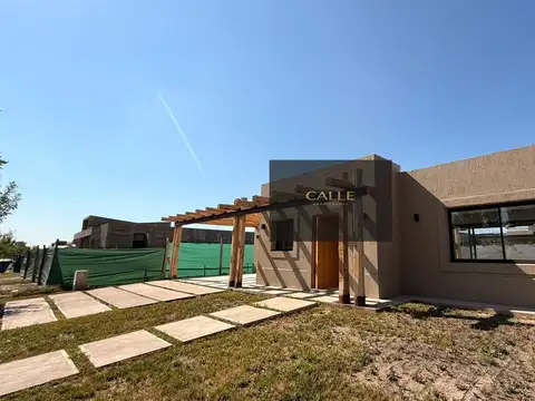 Casa en Venta en Luján de Cuyo, USD 280.000
