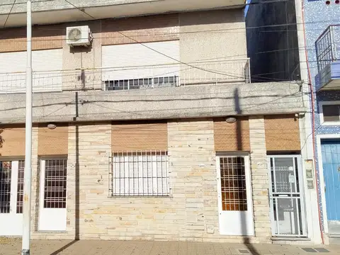 Casa EN VENTA - CASEROS