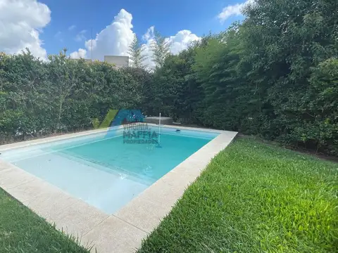 Casa  en Venta en Los Robles, La Cañada de Pilar, Pilar