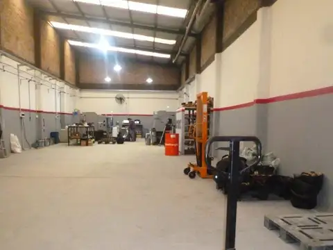 Galpon en Venta en Mataderos, USD 428.000