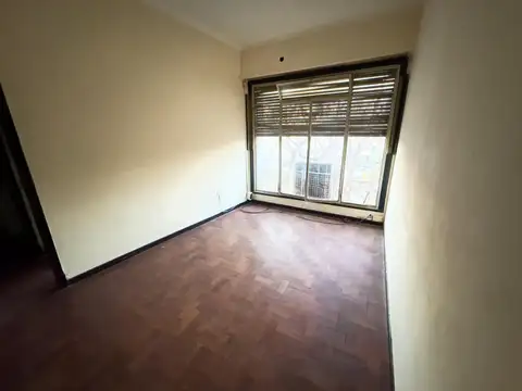 Libertad 2400 , Piso 1