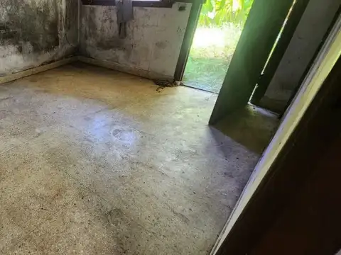 CASA EN VENTA EN LOMAS DE ZAMORA A RECICLAR