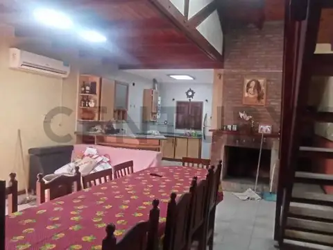 pasaje alfonso 6400, Piso 0