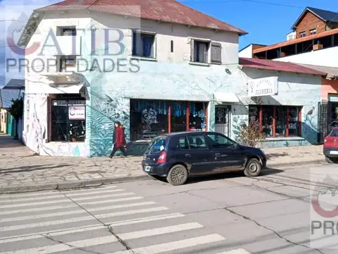 Importante esquina en venta Onelli y Albarracín