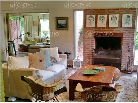 Vendo casa 4 dormitorios, con piscina en Pinares, Punta del Este