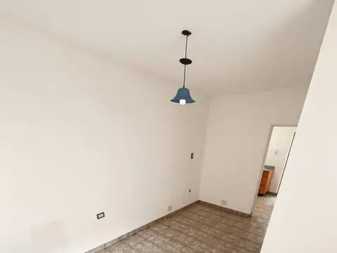 Depto Tipo Casa en Venta 60 años