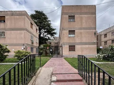 Departamento de 2 dormitorios a metros de parque Central