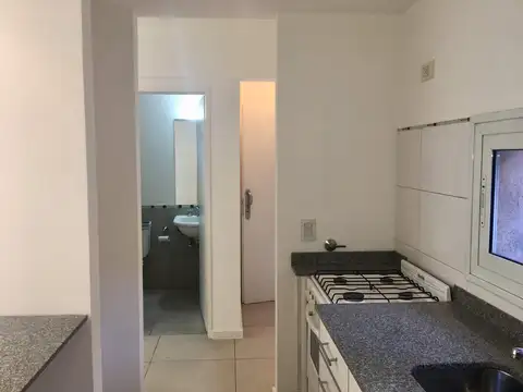 Departamento en Alquiler con 1 cochera