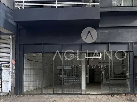 Local Comercial con Depósito /Salida Vehicular/ 470 m2 sobre avenida