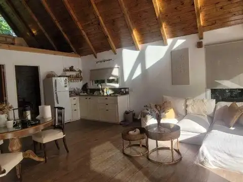 Casa 2 ambientes con 1 baño