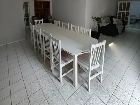 Casa 6 ambientes con 3 baños