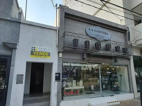 CASA + LOCAL COMERCIAL