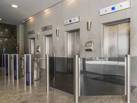 Esmeralda 100, Piso 15