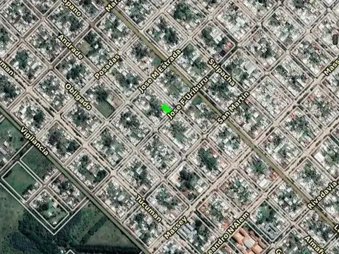 José F. Uriburu e/ Andrade y Guido Spano
