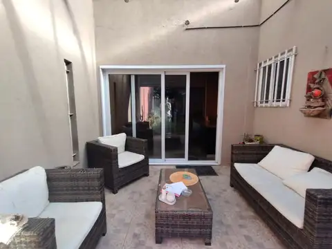 ALQUILER CASA 4 AMBIENTES PILETA QUINCHO MORON