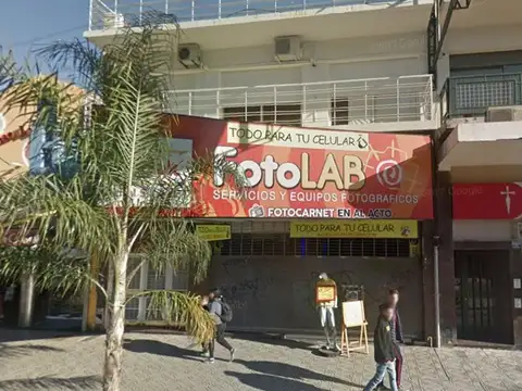 Venta Local con oficinas - Peatonal Lanús Este 