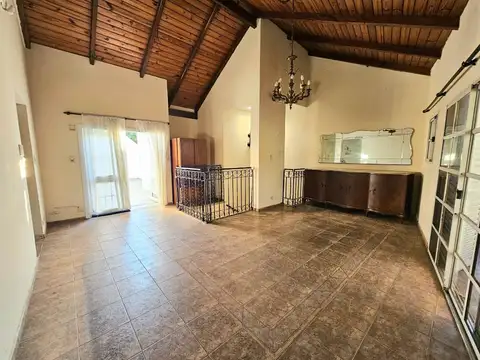 CASA EN ALQUILER - 2 DORMITORIOS