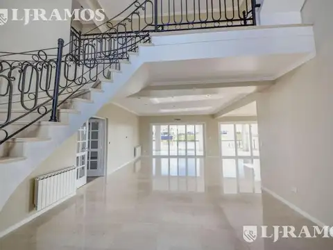 Casa en Alquiler de 6 dormitorios