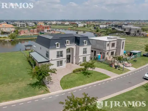 Casa en Alquiler en Puertos - Barrio Marinas, Countries y Barrios Cerrados en Escobar