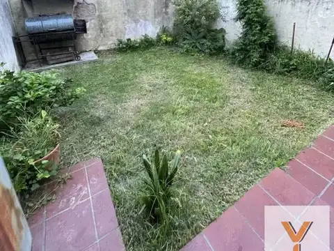Depto Tipo Casa en Venta de 2 ambientes