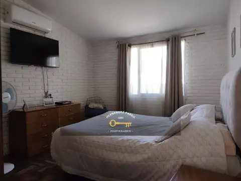 Depto Tipo Casa en Alquiler con 1 cocheras