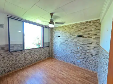 Departamento  3 ambientes en Isidro Casanova- venta