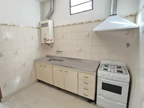 Depto Tipo Casa en Alquiler en Caballito, $ 800.000