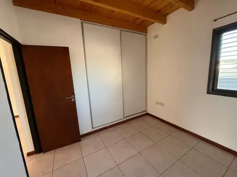 Departamento en Alquiler con 1 cocheras