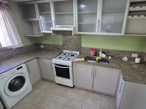 Avenida Olazábal 5400, Piso 8