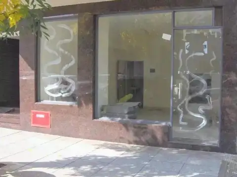 Venta Local Comercial Con Renta Almagro