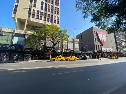 SE VENDE OFICINA DE 190 M2 EN CENTRO DE CORDOBA