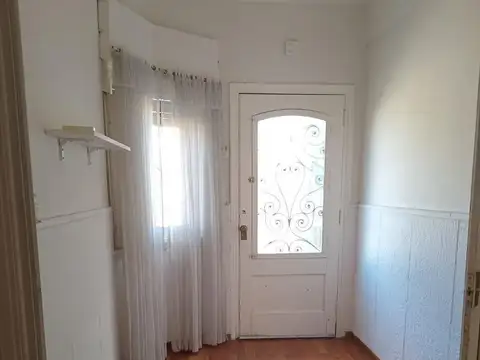 Depto Tipo Casa en Alquiler Temporal de 4 ambientes