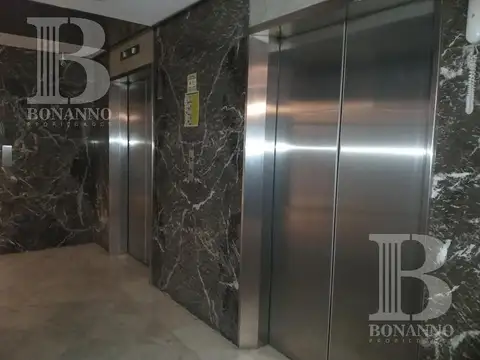 Oficina en Alquiler 35 años