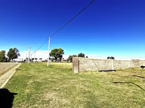 TERRENO + OBRA AVANZADA EN CORONEL ARNOLD
